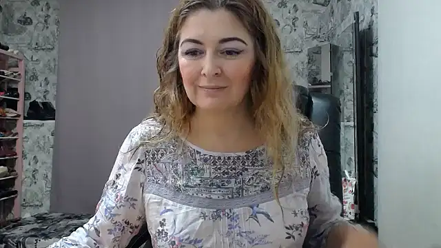 Snapshot of Helen1974 chatting on 01-30-25, 05:17 Helen1974 online show from 01-30-25, 05:17