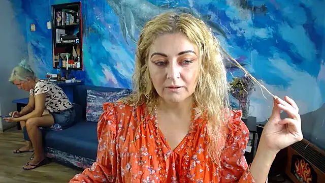 Snapshot of Helen1974 chatting on 09-20-25, 05:03 Helen1974 online show from 09-20-25, 05:03