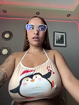 Snapshot of Seized_lust chatting on 12-31-24, 03:20 Seized lust online show from 12-31-24, 03:20