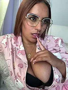 Snapshot of Seized_lust chatting on 02-13-25, 07:31 Seized lust online show from 02-13-25, 07:31