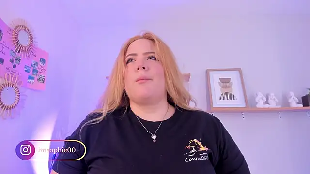 sophiarossee  online show from 03-22-25, 11:21