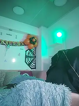 CaroFisher online show from 10-08-25, 05:32