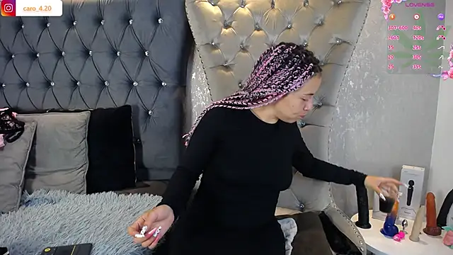 CaroFisher online show from 12-17-25, 01:17