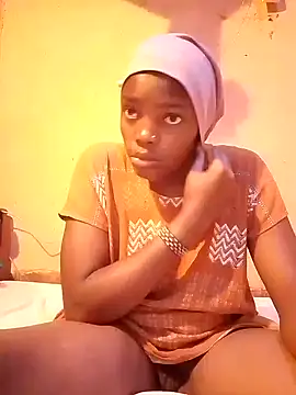 Snapshot of cute_naimah chatting on 11-02-25, 09:55 cute naimah online show from 11-02-25, 09:55