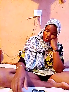 Snapshot of cute_naimah chatting on 11-09-25, 01:31 cute naimah online show from 11-09-25, 01:31