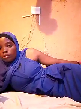 Snapshot of cute_naimah chatting on 11-11-25, 05:24 cute naimah online show from 11-11-25, 05:24