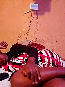 Snapshot of cute_naimah chatting on 12-13-25, 07:53 cute naimah online show from 12-13-25, 07:53