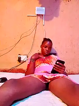 Snapshot of cute_naimah chatting on 12-22-25, 09:01 cute naimah online show from 12-22-25, 09:01