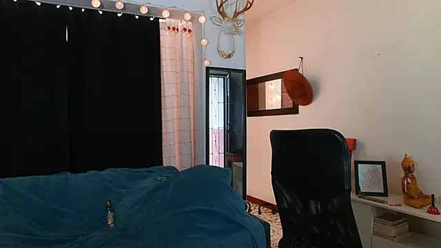 Snapshot of AndrewMartinez chatting on 01-31-25, 09:48 AndrewMartinez online show from 01-31-25, 09:48