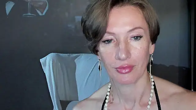 Snapshot of Dorothy_Meyer chatting on 07-06-26, 04:09 Dorothy Meyer online show from 07-06-26, 04:09