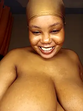 Snapshot of SexyTamarah chatting on 12-23-25, 06:00 SexyTamarah online show from 12-23-25, 06:00