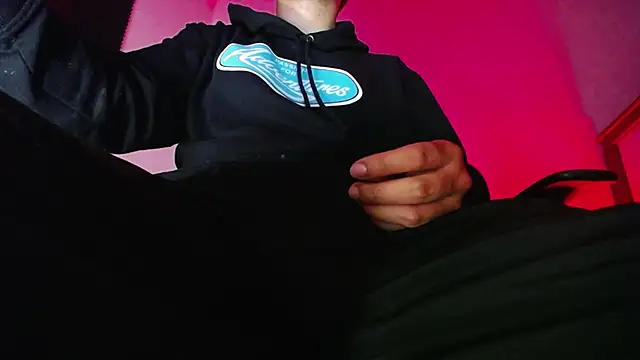 zacwatson  online show from 11-04-25, 04:33