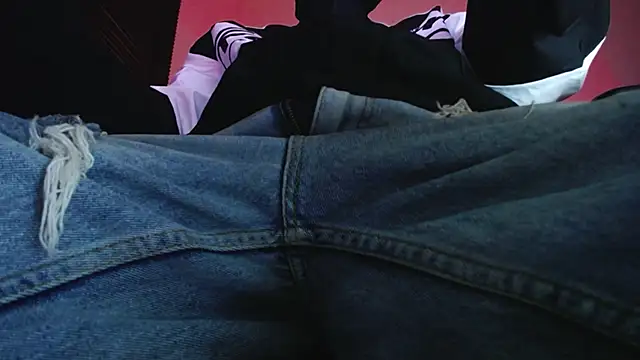 zacwatson  online show from 02-12-26, 04:29