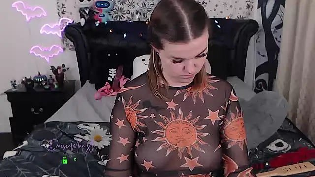 Snapshot of DaisieMaeXO chatting on 10-07-25, 10:07 DaisieMaeXO online show from 10-07-25, 10:07