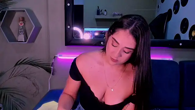 Sussy Bell01 online show from 12-09-24, 08:33