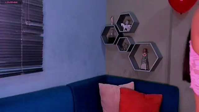 Sussy Bell01 online show from 02-19-25, 02:01