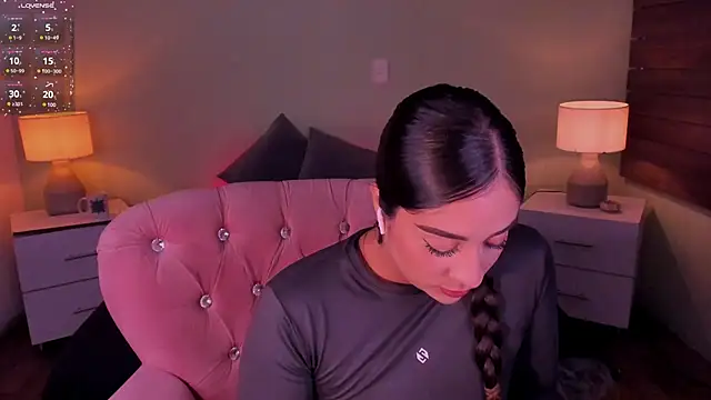 Sussy Bell01 online show from 03-17-25, 08:09