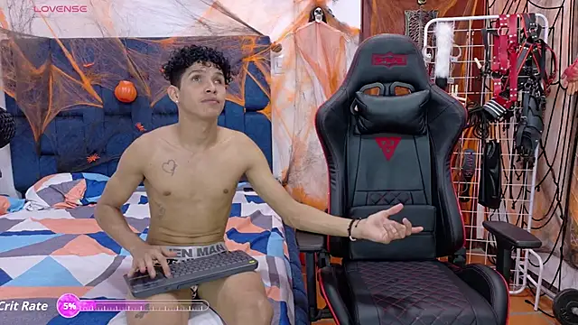 JoseRumbero26 online show from 10-28-25, 11:18