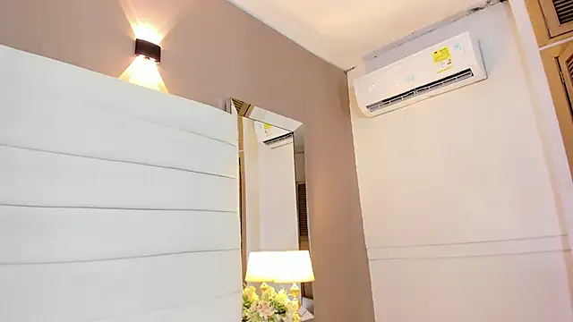 Snapshot of Lilly_2809_ chatting on 09-14-25, 04:11 Lilly 2809 online show from 09-14-25, 04:11