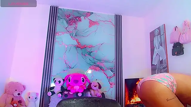 Snapshot of _ChanellR_ chatting on 09-27-25, 08:14 ChanellR online show from 09-27-25, 08:14