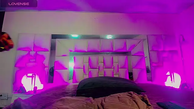 Snapshot of _ChanellR_ chatting on 03-02-26, 11:50 ChanellR online show from 03-02-26, 11:50