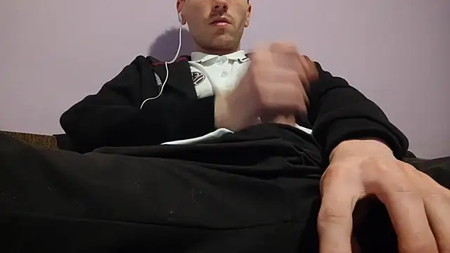 Snapshot of _Hocthus_ chatting on 02-15-25, 03:52 Hocthus online show from 02-15-25, 03:52