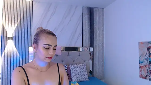 ashley  tylor online show from 04-15-26, 03:02