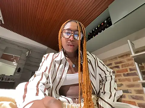 EmmaSanzz  online show from 03-27-26, 11:32