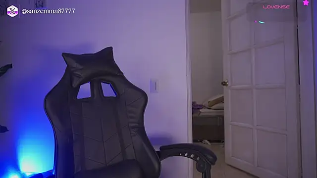 EmmaSanzz  online show from 04-16-26, 11:44