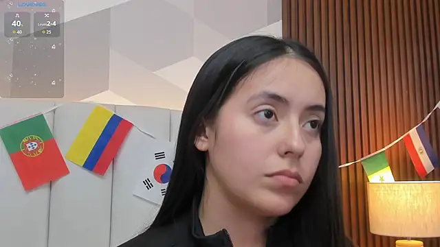 Snapshot of Julietasantos__ chatting on 06-16-26, 06:32 Julietasantos online show from 06-16-26, 06:32