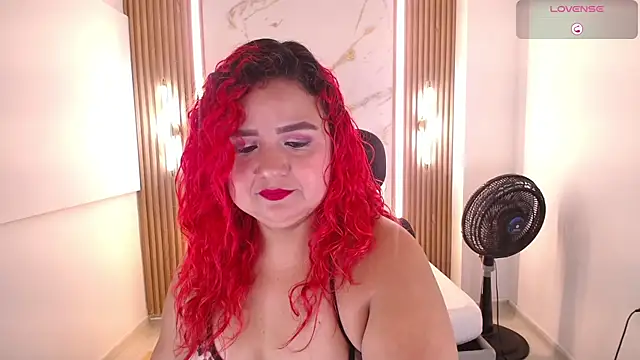 Snapshot of Mariana_Rojas chatting on 04-23-26, 06:14 Mariana Rojas online show from 04-23-26, 06:14