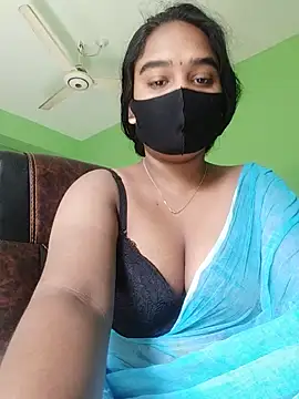 Snapshot of Kotha_-Moni chatting on 12-28-24, 04:19 Kotha -Moni online show from 12-28-24, 04:19