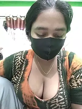 Snapshot of Kotha_-Moni chatting on 01-02-25, 01:49 Kotha -Moni online show from 01-02-25, 01:49