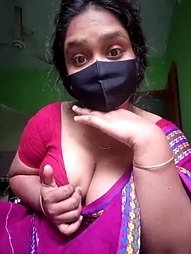 Snapshot of Kotha_-Moni chatting on 12-16-25, 01:43 Kotha -Moni online show from 12-16-25, 01:43