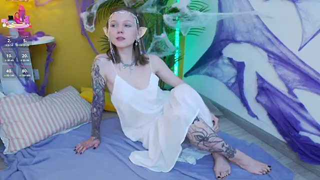 lessysweety online show from 10-24-25, 03:03