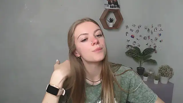 AliceFlirtt  online show from 09-29-25, 12:32