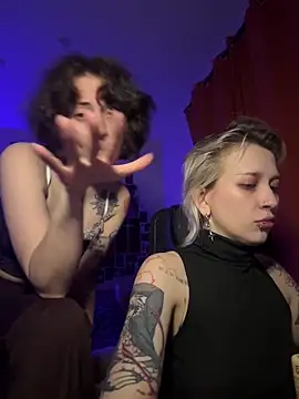 Dooubletroublee online show from 04-01-26, 12:00