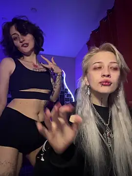 Dooubletroublee online show from 04-12-26, 09:42