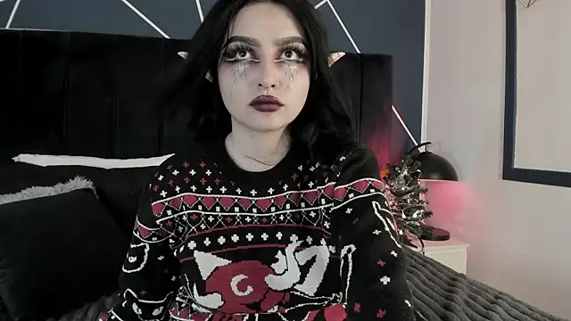 Adeelinee online show from 12-23-24, 10:55