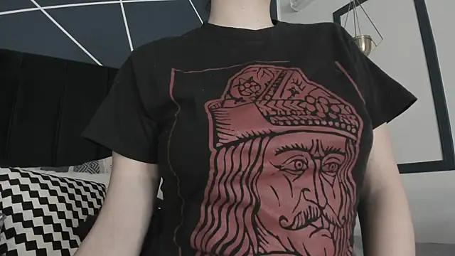 Adeelinee online show from 01-25-25, 07:39