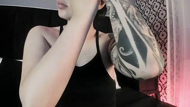 Adeelinee online show from 02-21-26, 08:10