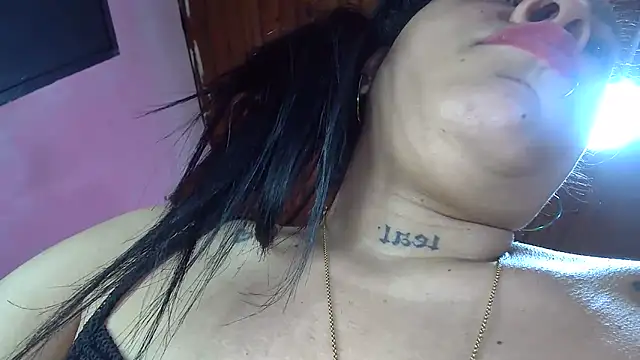 white sexy  online show from 02-13-25, 10:11