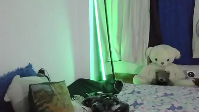 ximenajimenez online show from 12-17-25, 12:05