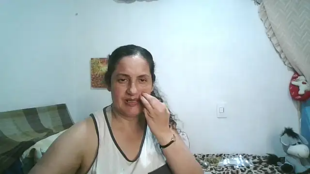 Snapshot of ximenajimenez chatting on 05-05-26, 11:13 ximenajimenez online show from 05-05-26, 11:13