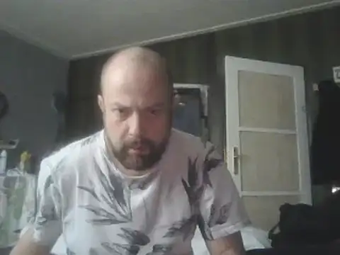 Snapshot of Prehistorixxx2686 chatting on 12-19-24, 12:01 Prehistorixxx2686 online show from 12-19-24, 12:01