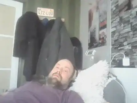 Snapshot of Prehistorixxx2686 chatting on 01-29-25, 01:49 Prehistorixxx2686 online show from 01-29-25, 01:49