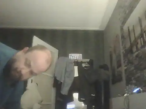 Snapshot of Prehistorixxx2686 chatting on 10-11-25, 04:27 Prehistorixxx2686 online show from 10-11-25, 04:27