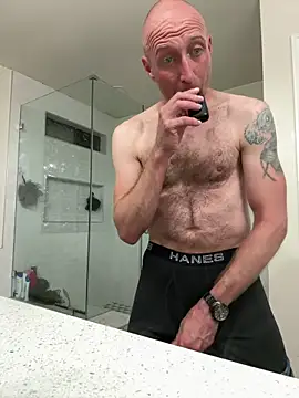 El Gizmo online show from 09-22-25, 06:04