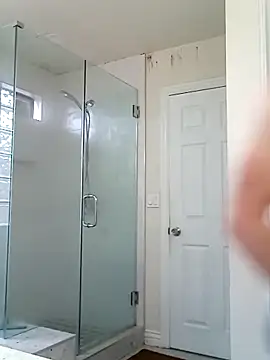 El Gizmo online show from 11-03-25, 04:41