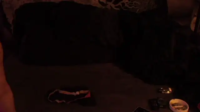 Snapshot of Hard_to_Handlexxx chatting on 12-20-25, 11:39 Hard to Handlexxx online show from 12-20-25, 11:39